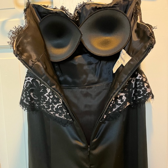 Jim Hjelm Occasions Dress - Picture 7 of 7